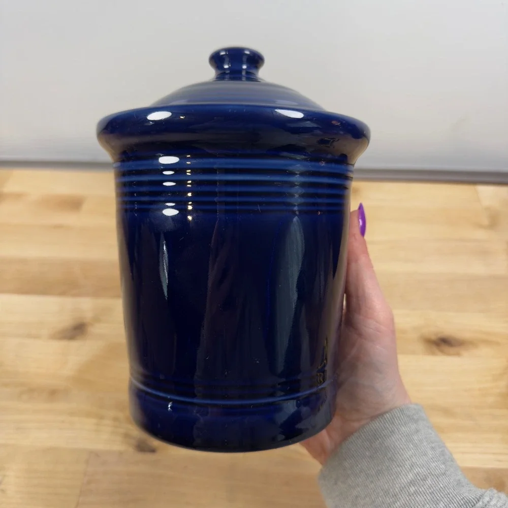Fiesta Cobalt Blue Small 1 Quart Canister with Lid 571105 Ceramic Jar USA - Picture 2 of 6